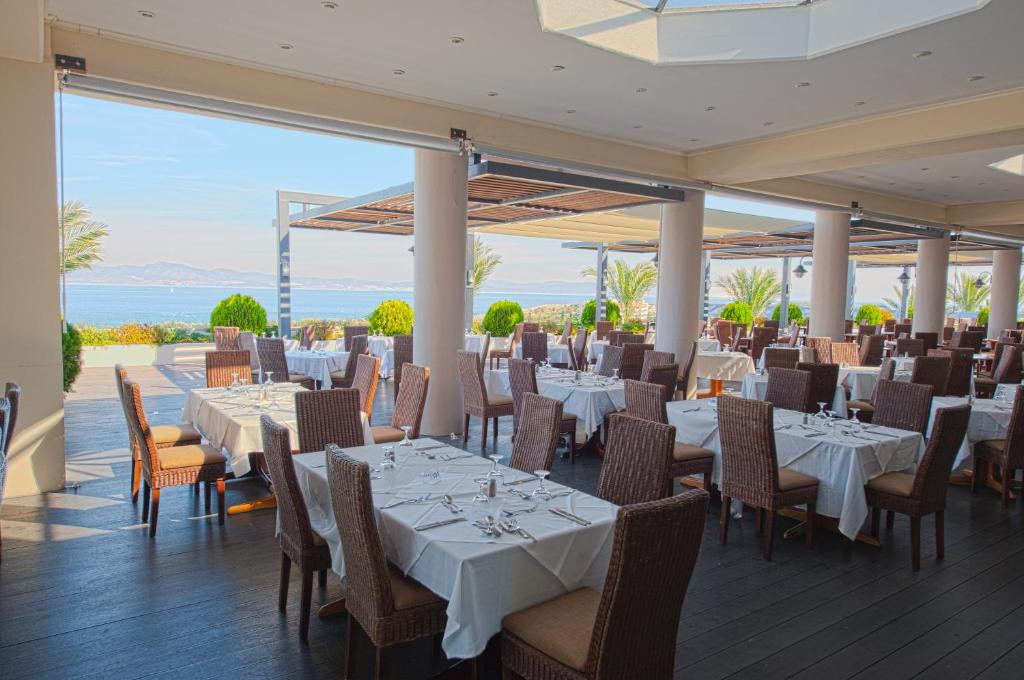 KIPRIOTIS PANORAMA HOTEL & SUITES фото 6