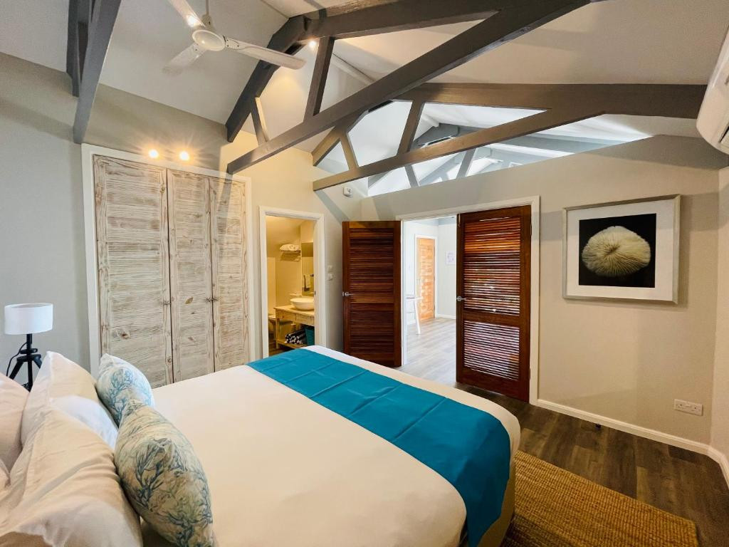 LE NAUTIQUE LUXURY BEACHFRONT APARTMENTS фото 3