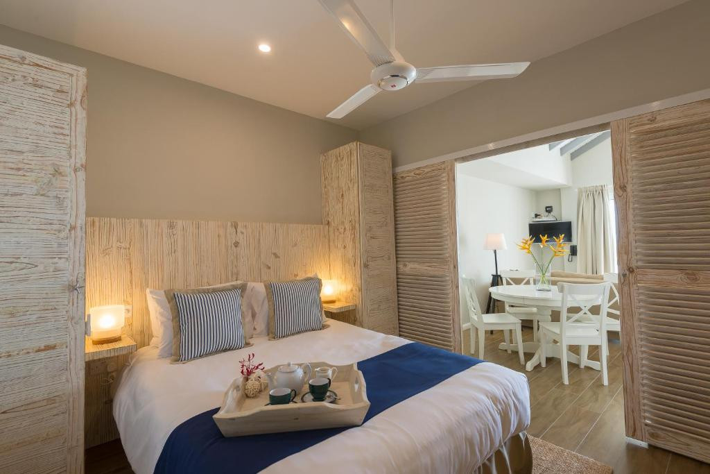 LE NAUTIQUE LUXURY BEACHFRONT APARTMENTS фото 7