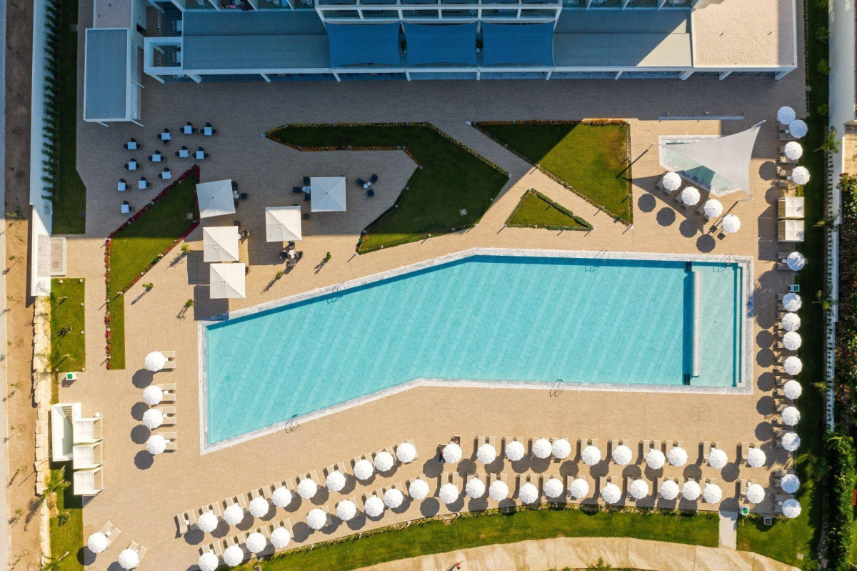 THE IVI MARE ADULTS ONLY (EX. LOUIS IVI MARE) фото 3