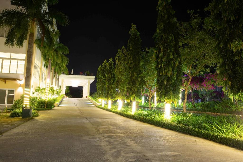 COSTABELLA RESORT NHA TRANG (EX. DIAMOND BAY CONDOTEL RESORT) фото 7