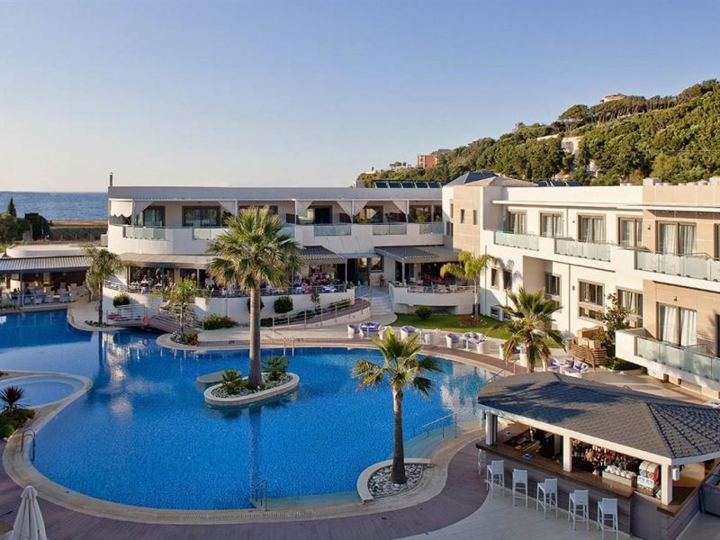 LESANTE CLASSIC LUXURY HOTEL & SPA