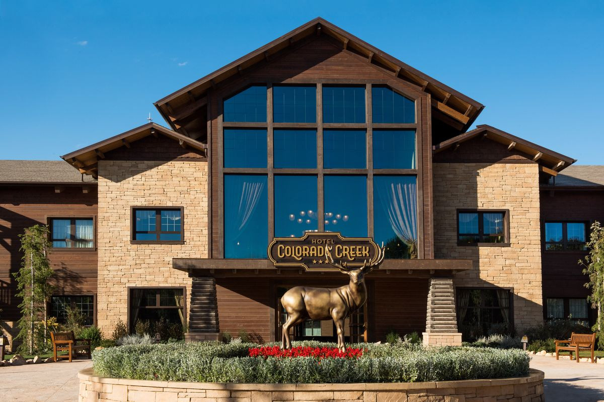 HOTEL COLORADO CREEK