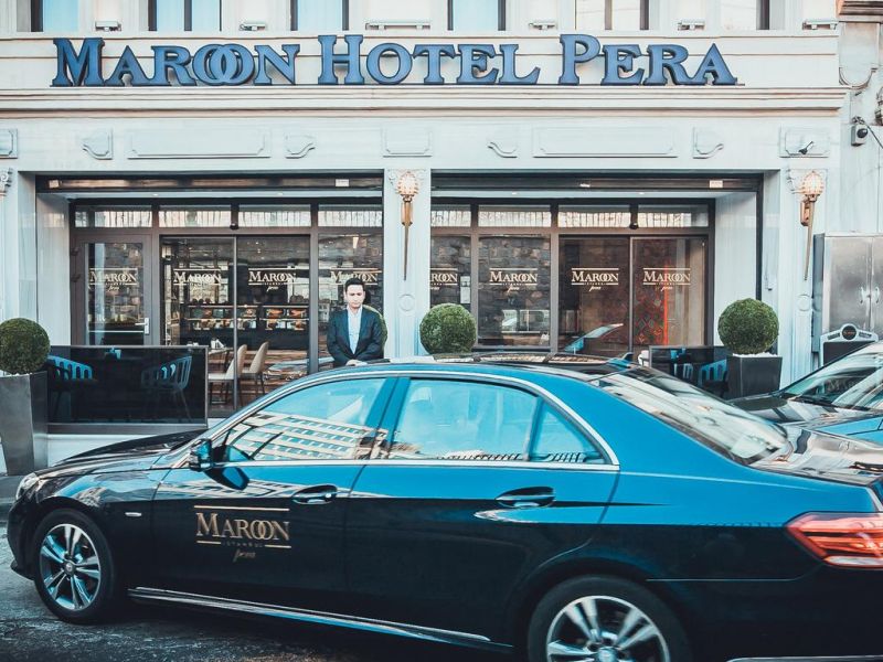 MAROON HOTEL PERA