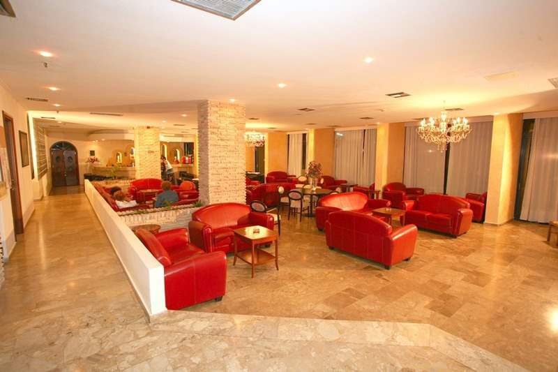 ROSELAND'S HOTEL фото 2