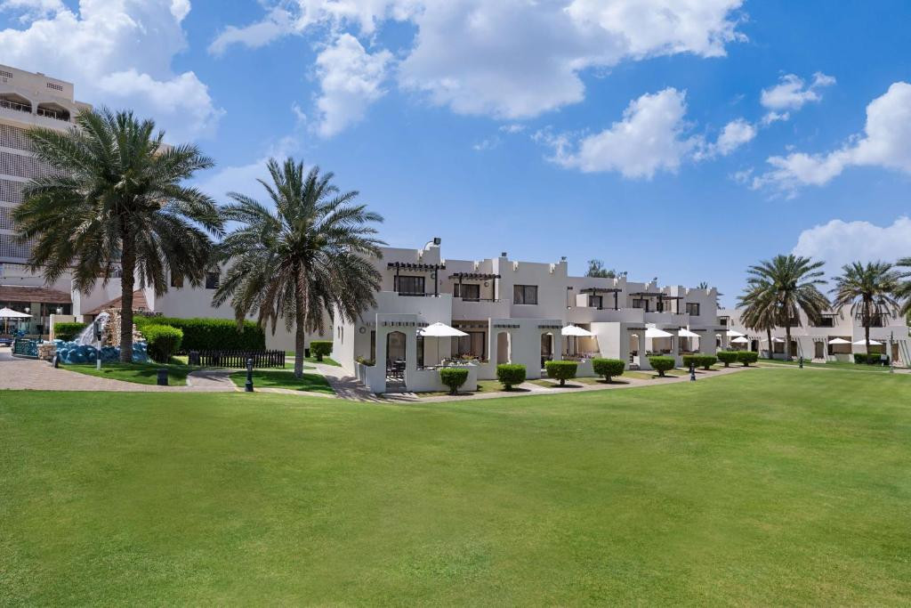 RADISSON BLU HOTEL & RESORT AL AIN фото 4