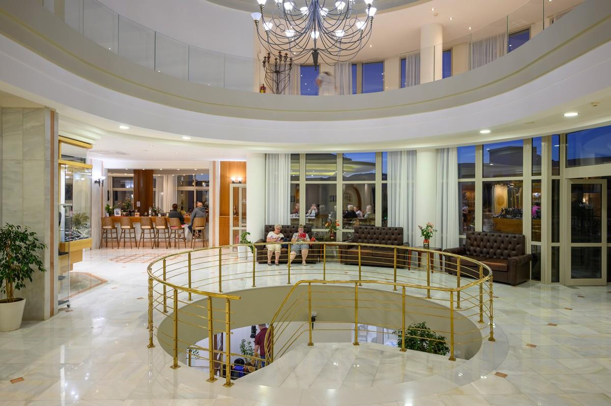 VANTARIS PALACE фото 4