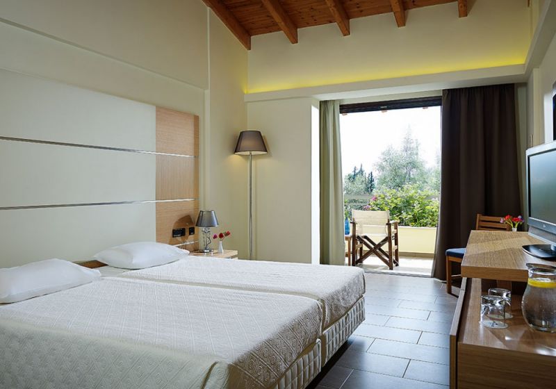 MIRAMARE HOTEL ERETRIA фото 3