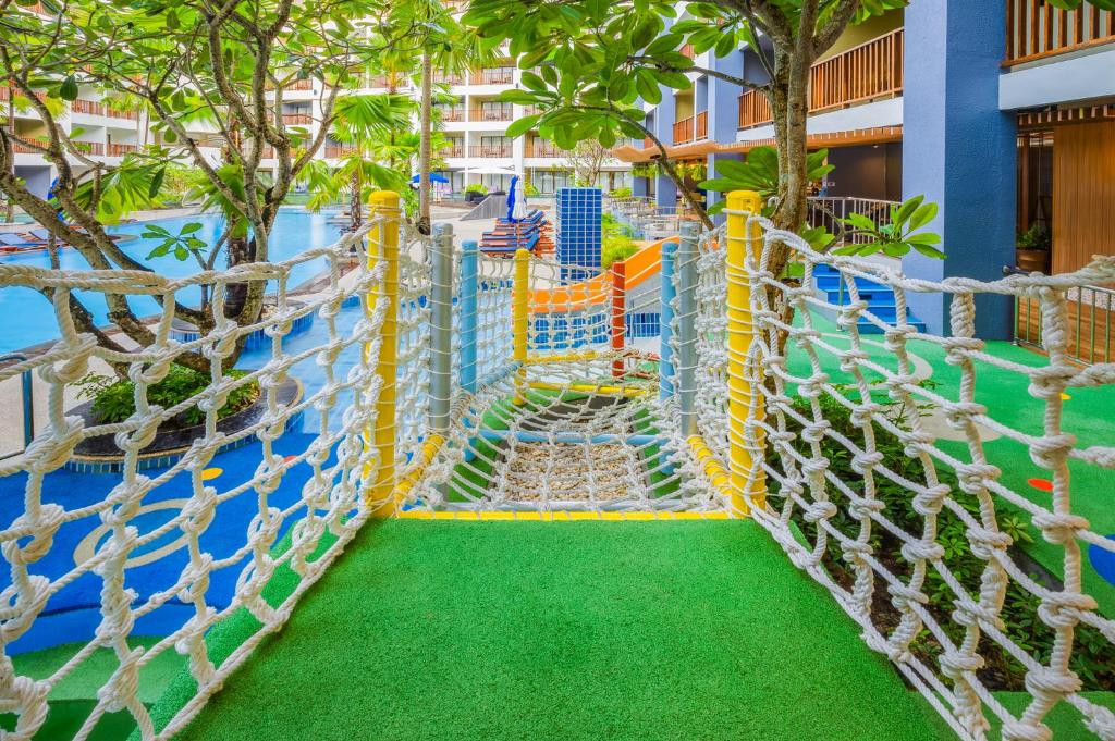 DEEVANA PLAZA PHUKET (EX. MERCURE PHUKET DEEVANA) фото 4