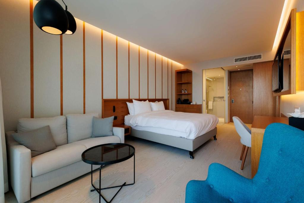 RADISSON BEACH LARNACA фото 7