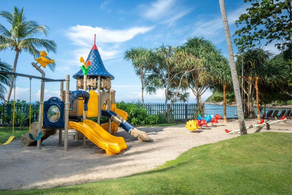 PHUKET MARRIOTT RESORT & SPA MERLIN BEACH (EX. MERLIN BEACH RESORT) фото 7