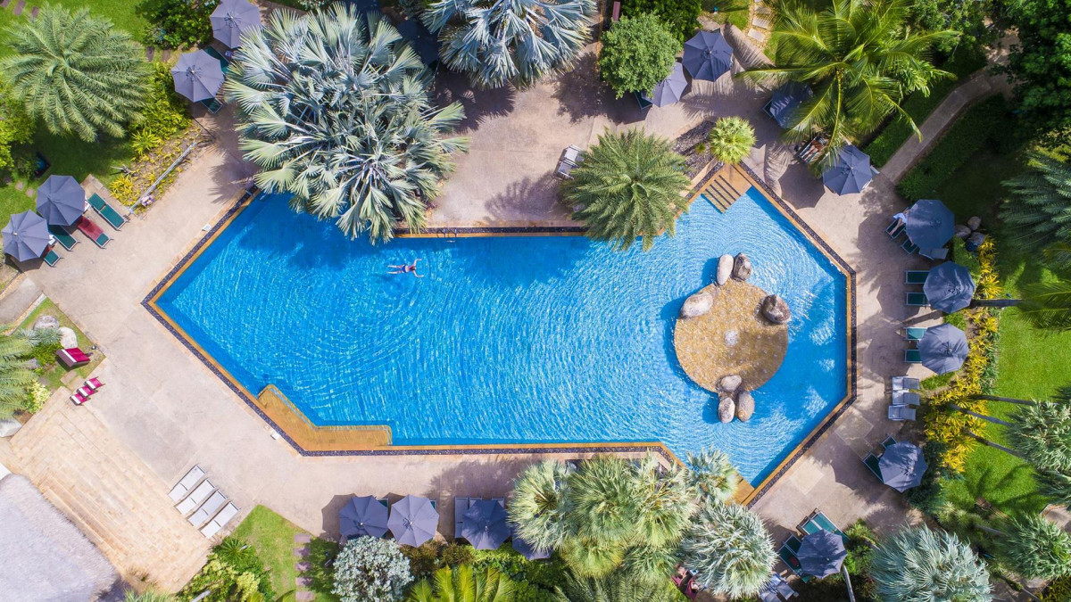 PARADOX RESORT PHUKET (EX. MOVENPICK RESORT & SPA KARON BEACH) фото 5