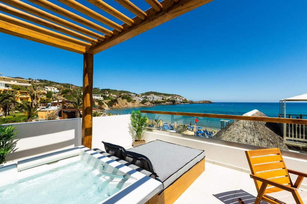 NOSTOS BEACH BOUTIQUE HOTEL фото 3