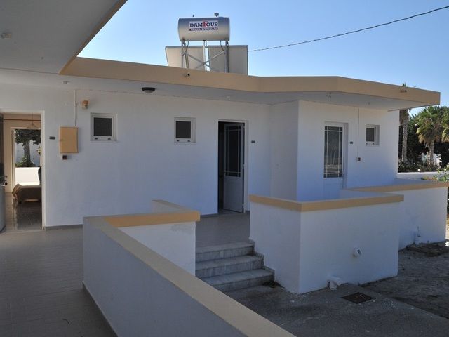POLITIS STUDIOS
