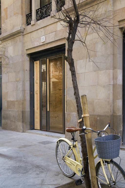 SOM NIT BORN фото 6