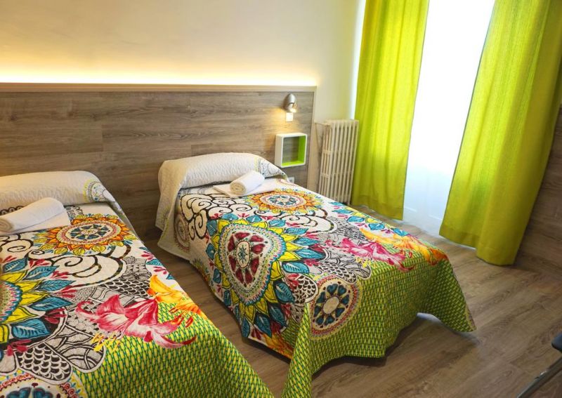 MUCHOMADRID HOSTEL