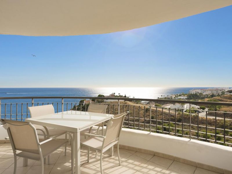 OLEE NERJA HOLIDAY RENTALS BY FUERTE GROUP фото 4