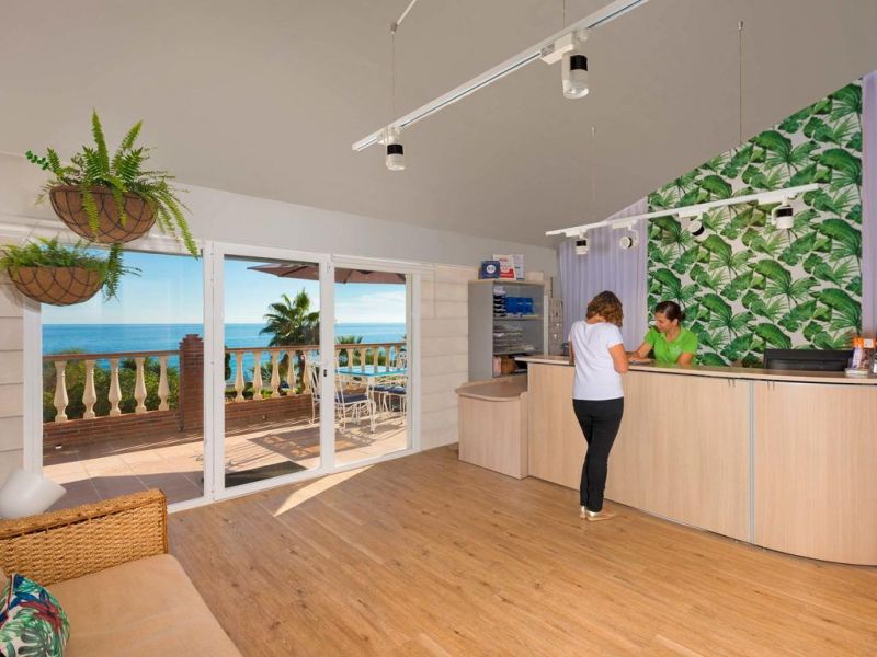 OLEE NERJA HOLIDAY RENTALS BY FUERTE GROUP фото 5