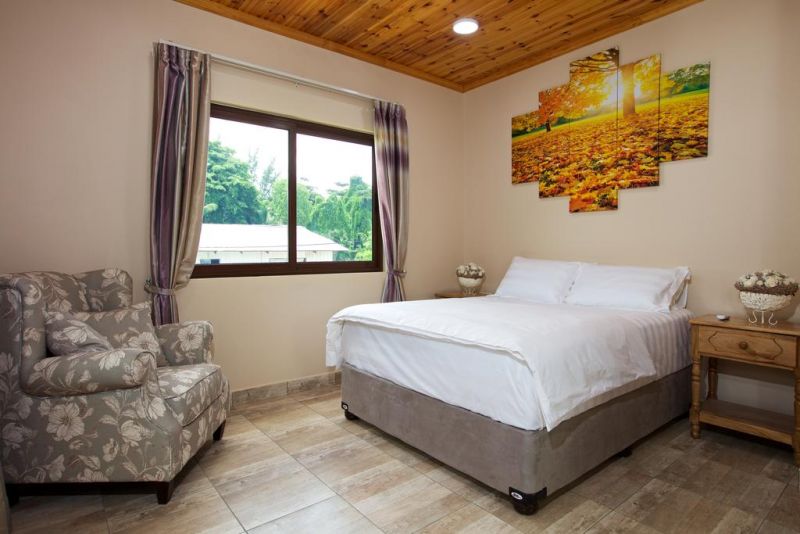 STONE SELF CATERING APARTMENT фото 2