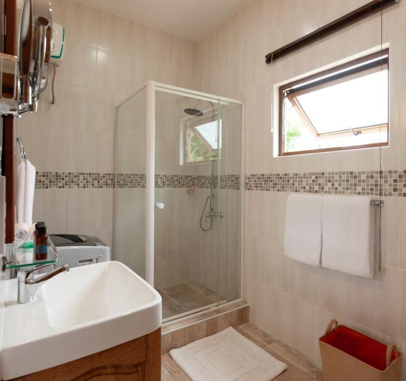 STONE SELF CATERING APARTMENT фото 3