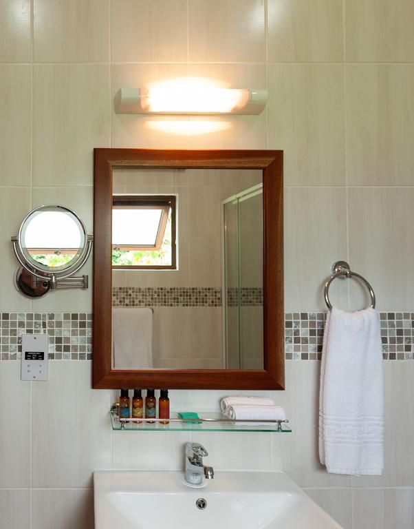 STONE SELF CATERING APARTMENT фото 7