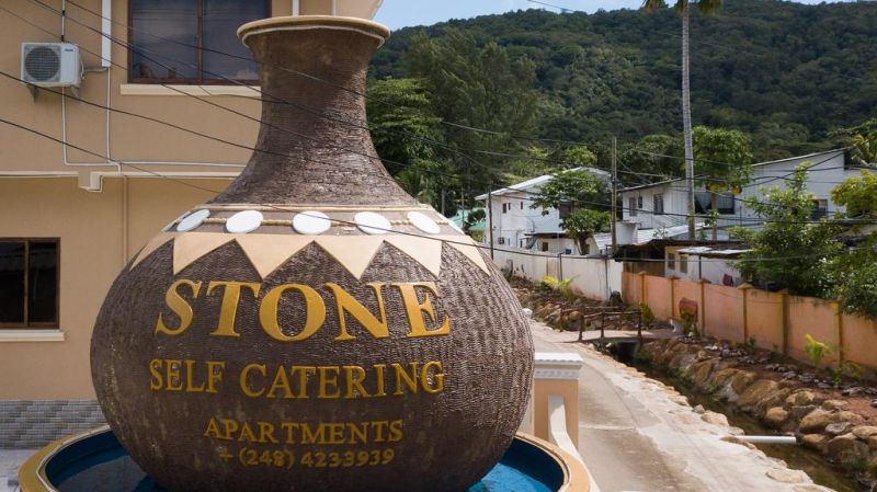 STONE SELF CATERING APARTMENT фото 8