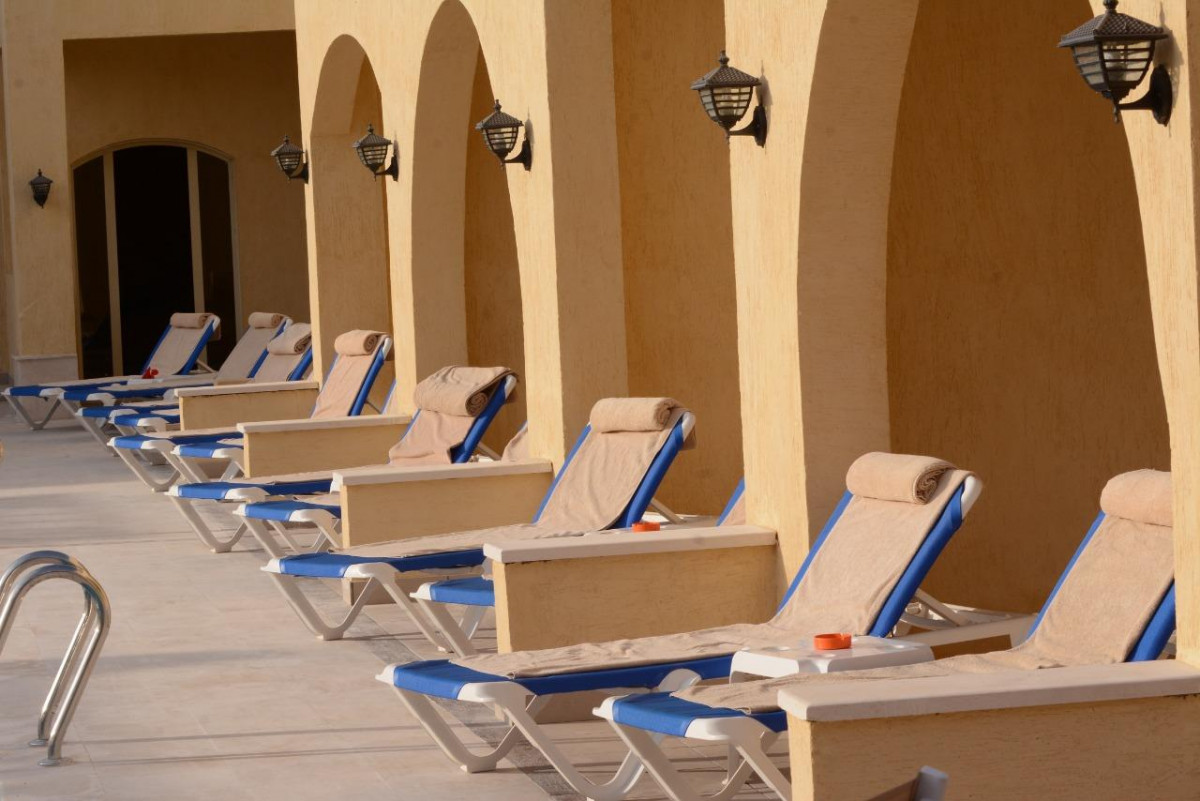 ROMANCE REGENCY CLUB ADULTS ONLY 16+ фото 6