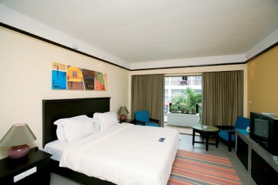 TALAY KARON BEACH RESORT (EX. RAMADA RESORT KARON BEACH) фото 2