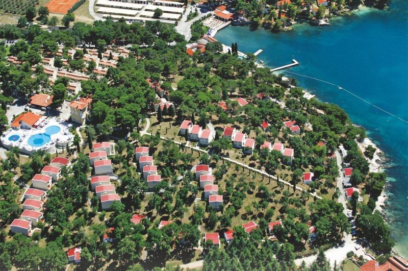 LAGUNA BELLEVUE APARTMENTS POREC