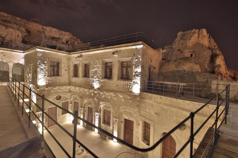 TARU CAVE SUITES фото 2