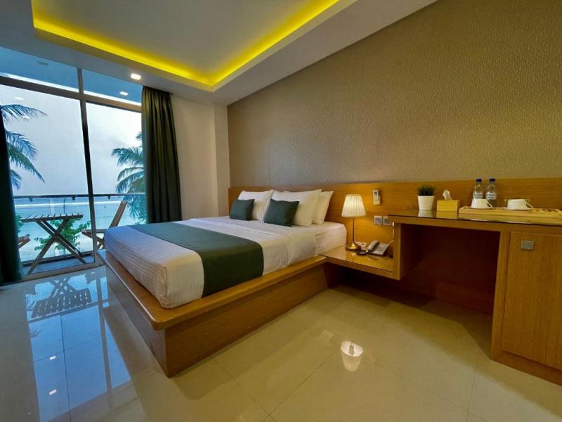 HUVAN BEACH HOTEL AT HULHUMALE фото 3