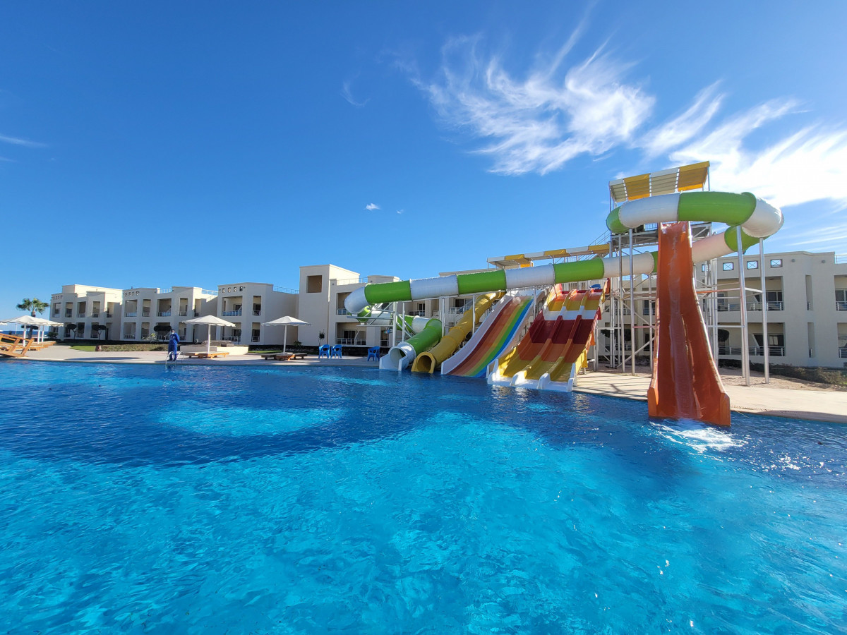 NEW EAGLES AQUA PARK RESORT