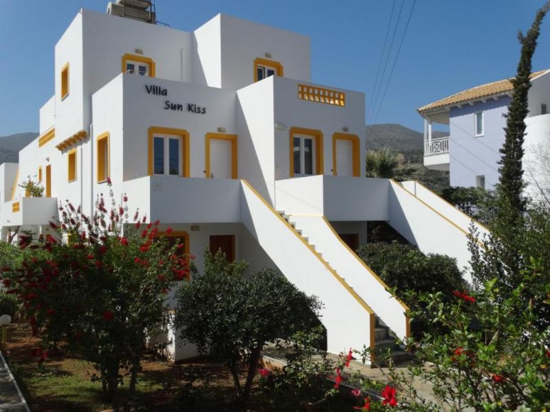 VILLA SUN KISS APARTMENTS