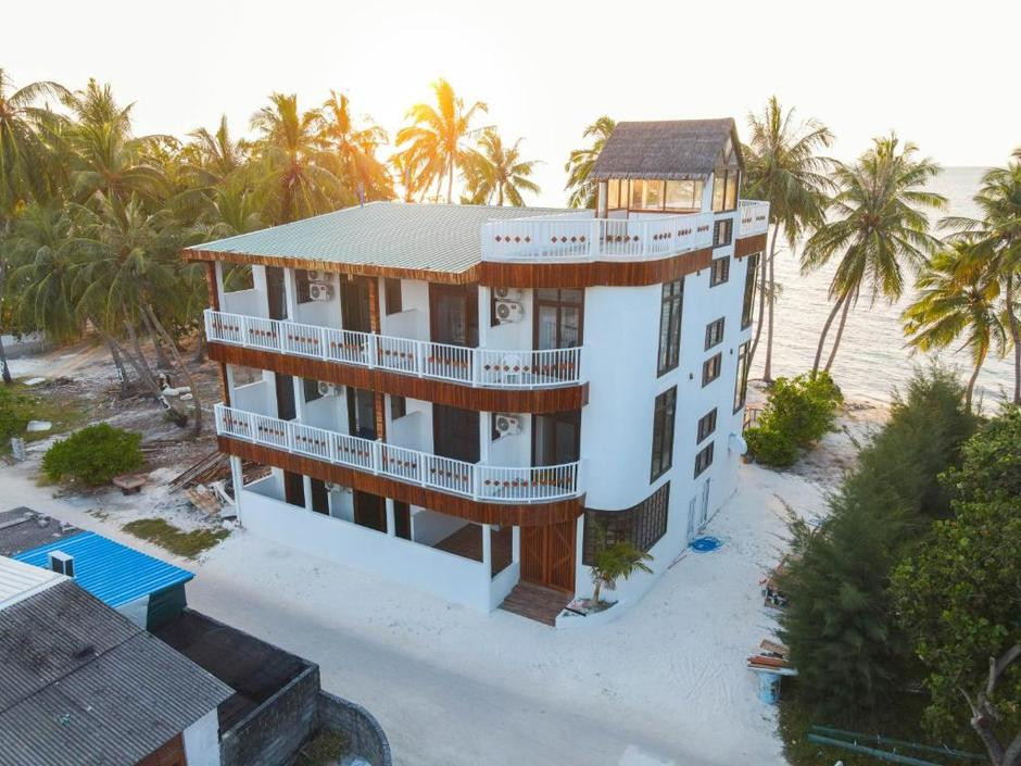 HERON BEACH & SPA GUEST HOUSE