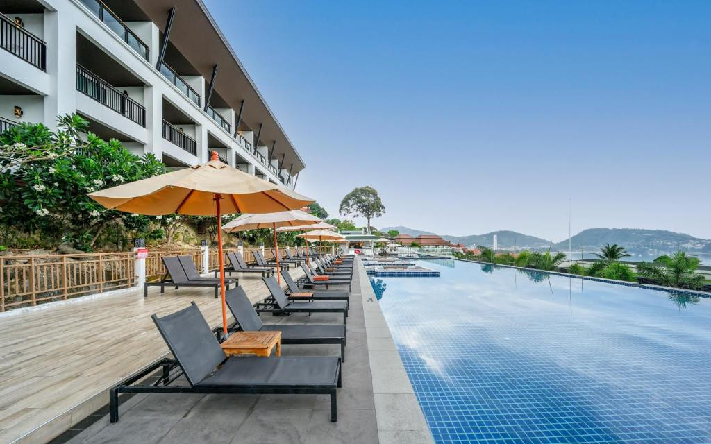 ANDAMANTRA RESORT & VILLA (EX. CENTARA BLUE MARINE RESORT & SPA PHUKET)