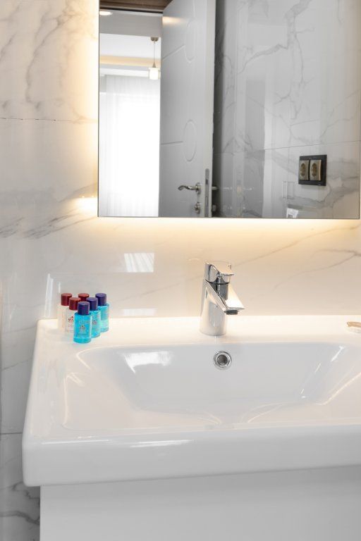 THELUNA SUITE HOTEL фото 6