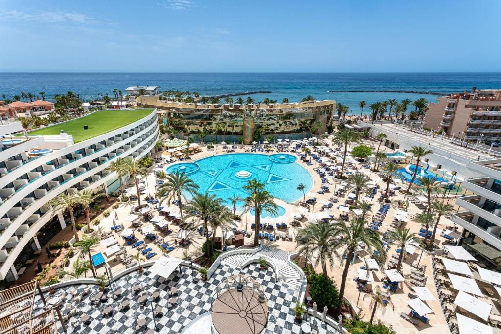 MEDITERRANEAN PALACE фото 4
