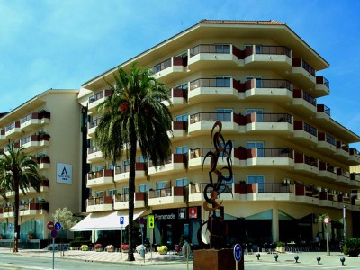 PROMENADE