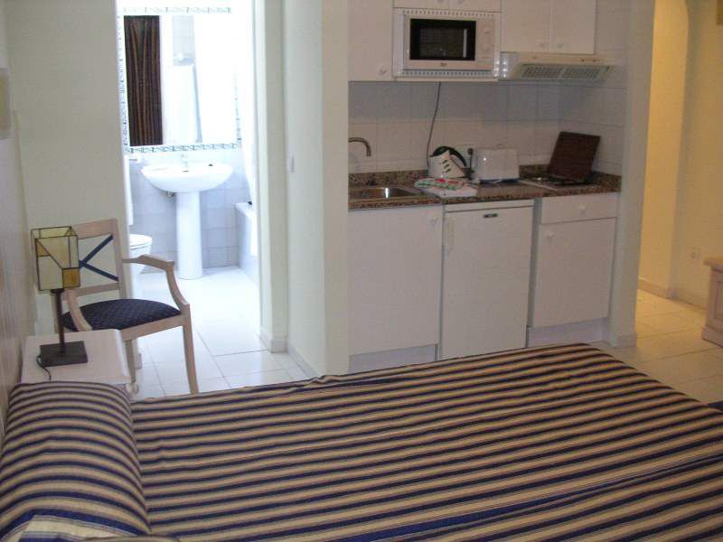 ROC BUGAMBILIA APARTHOTEL фото 6