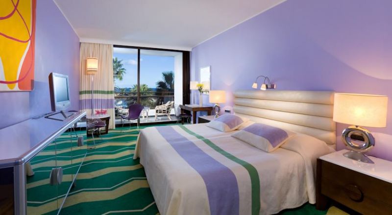 SEASIDE HOTEL PALM BEACH фото 2