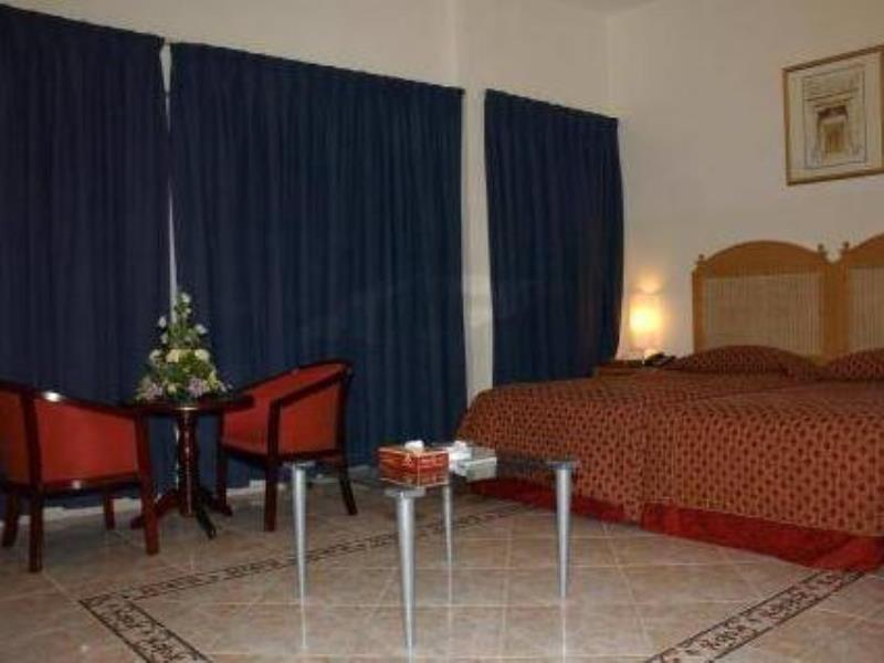 RAMEE GUESTLINE HOTEL APARTMENT фото 3