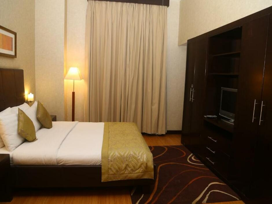 TULIP CREEK HOTEL APARTMENTS фото 3