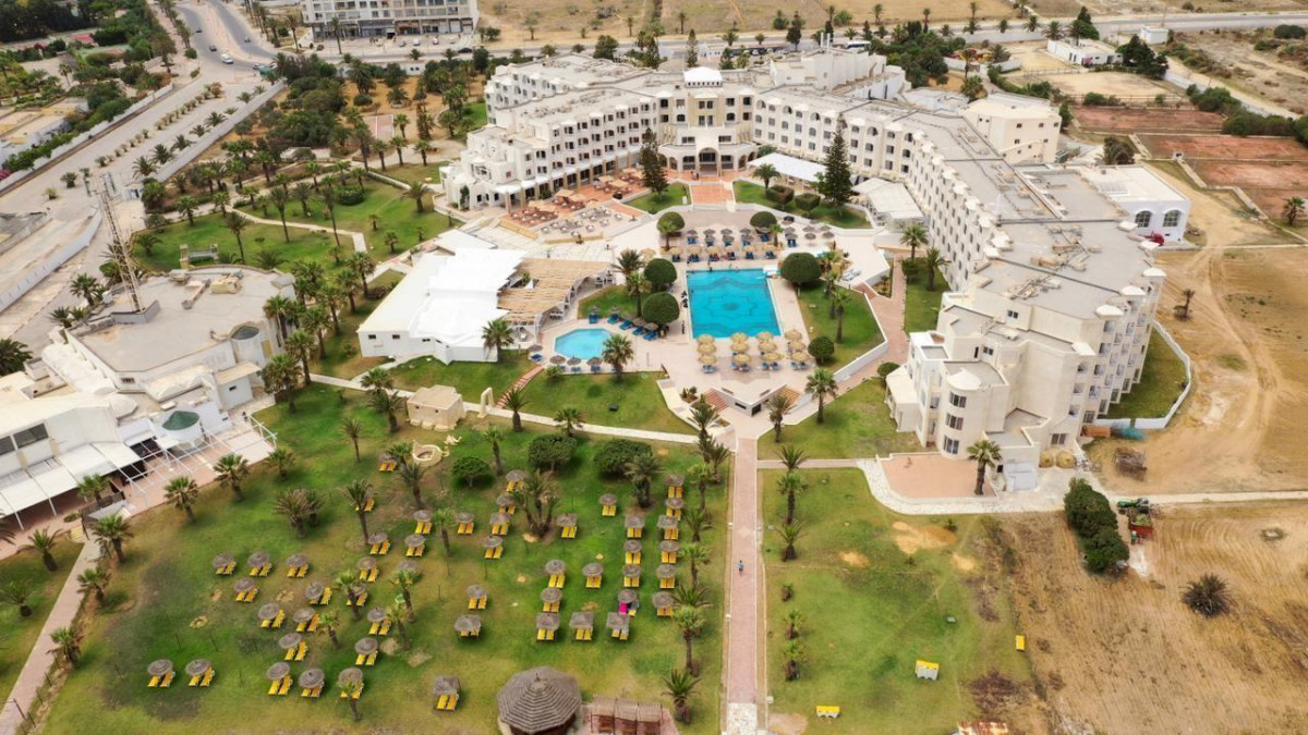 THAPSUS BEACH RESORT фото 2