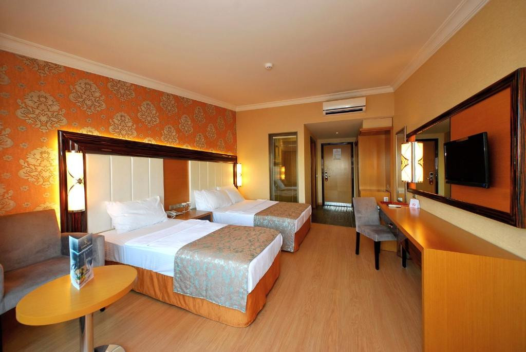 GOLDEN ROCK BEACH HOTEL фото 7
