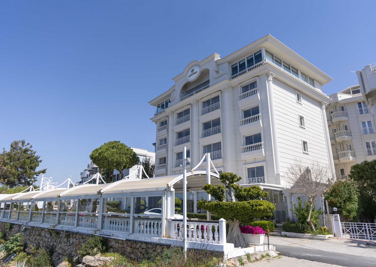 MASSIMO HOTEL (EX. LA BOUTIQUE ADULTS ONLY 16+)