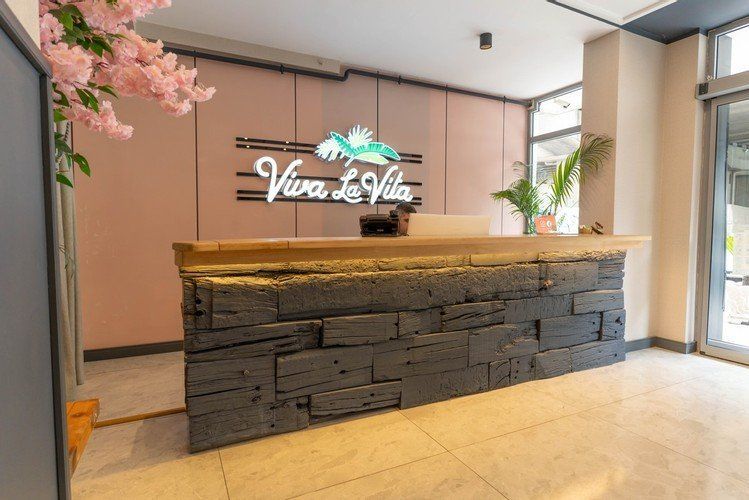 VIVA LA VITA HOTEL BORNOVA