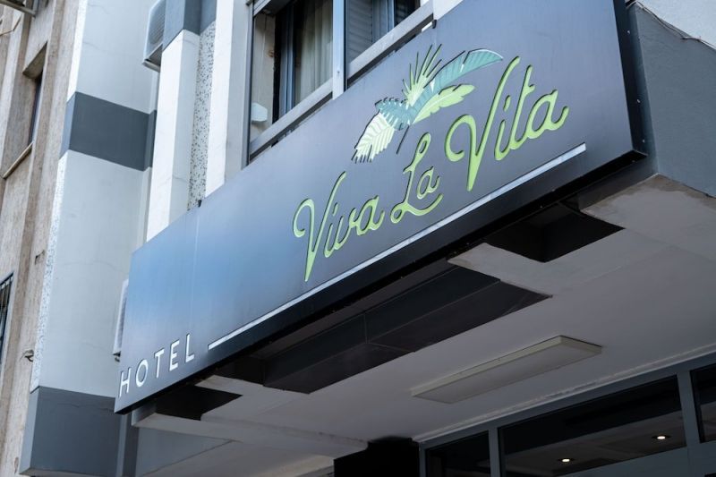 VIVA LA VITA HOTEL BORNOVA фото 5