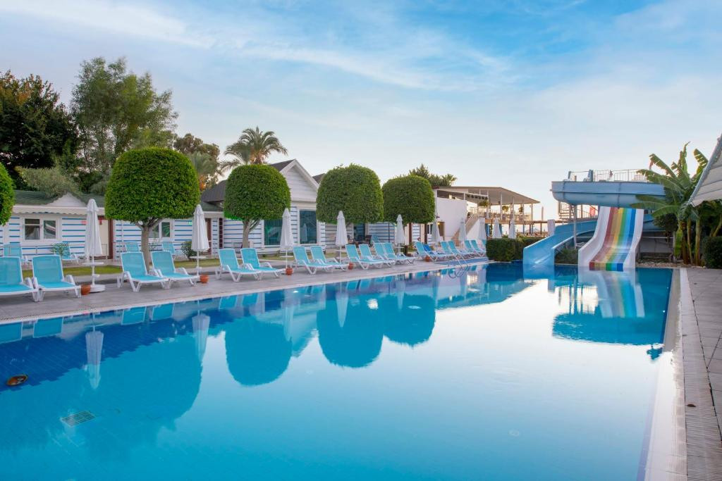 ARMAS BEACH HOTEL фото 2