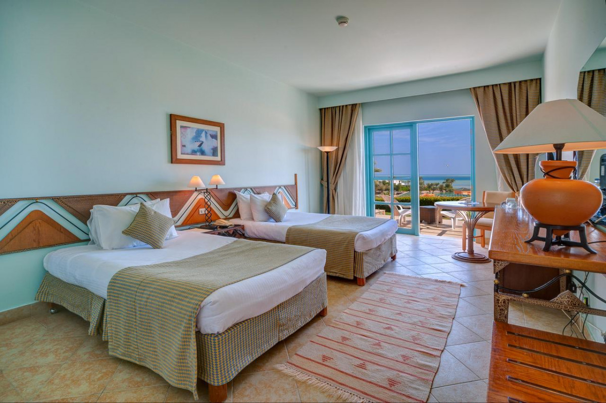 BELLEVUE BEACH HOTEL фото 3