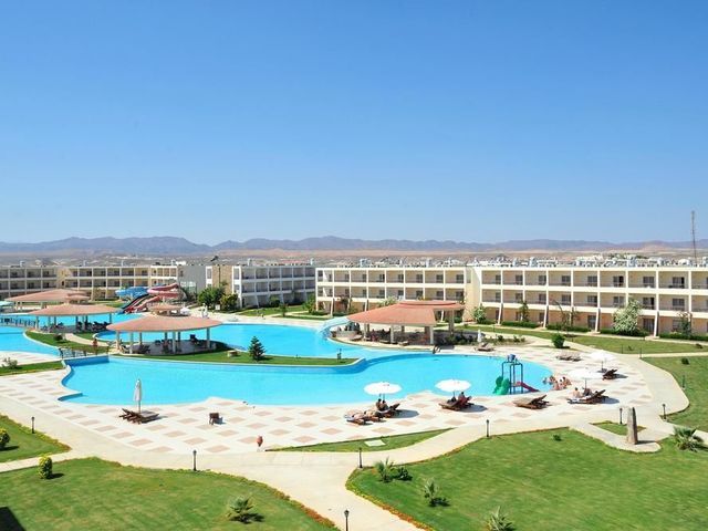 BRAYKA LAGOON RESORT